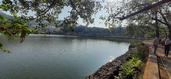 Khandala lake tour place by cab